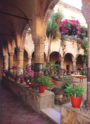 SAN FRANCESCO CLOISTER IN SORRENTO