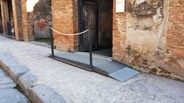 The accessible ramp at the entrance of House of Casca Longus